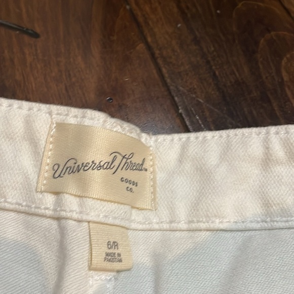 Universal Thread Boyfriend Cargo jeans Straight High rise Womens size 6 Cream - Picture 4 of 14